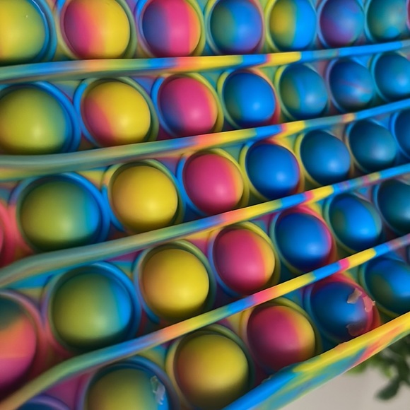 🌈Pop It Fidget Toy Pencil Case - Picture 4 of 5